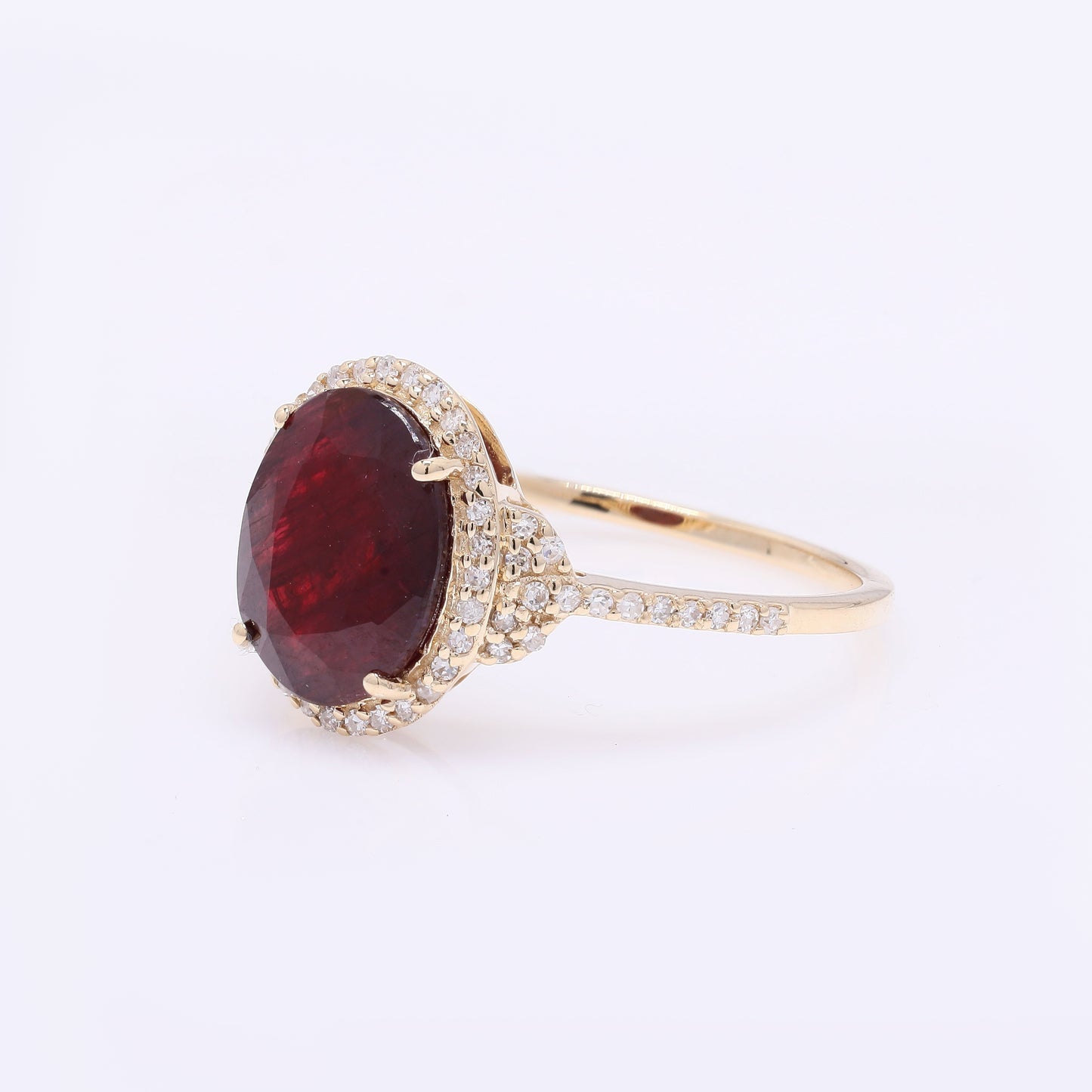 3.13 Ct Oval Mixed Cut Natural Corundum Ruby 14K Gold Ring