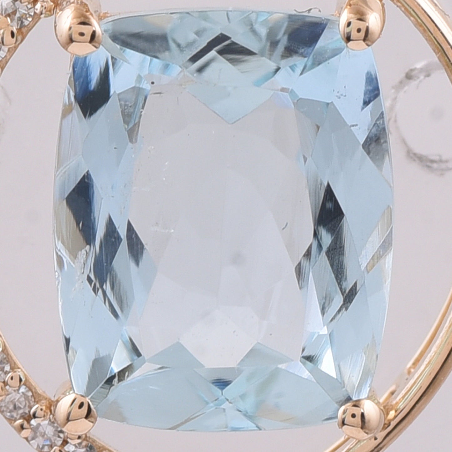 2.55 Ct Cushion Natural Aquamarine 14K Gold Pendant