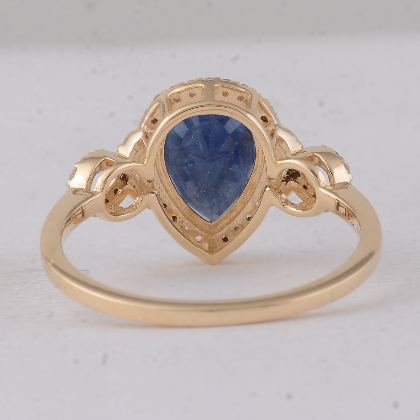 2.53 Ct Pear Sapphire 9K Gold Ring