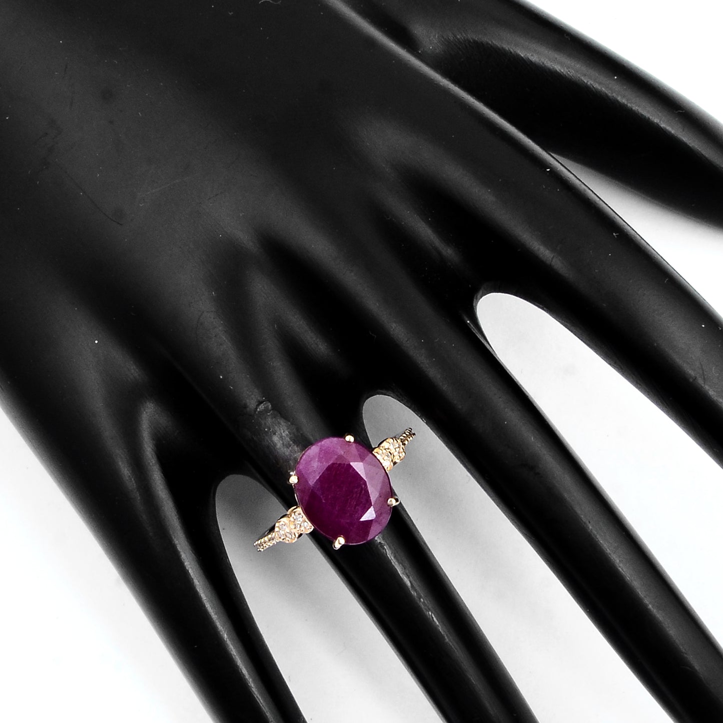 5.96 Carats Natural Corundum Ruby 14K Gold Ring