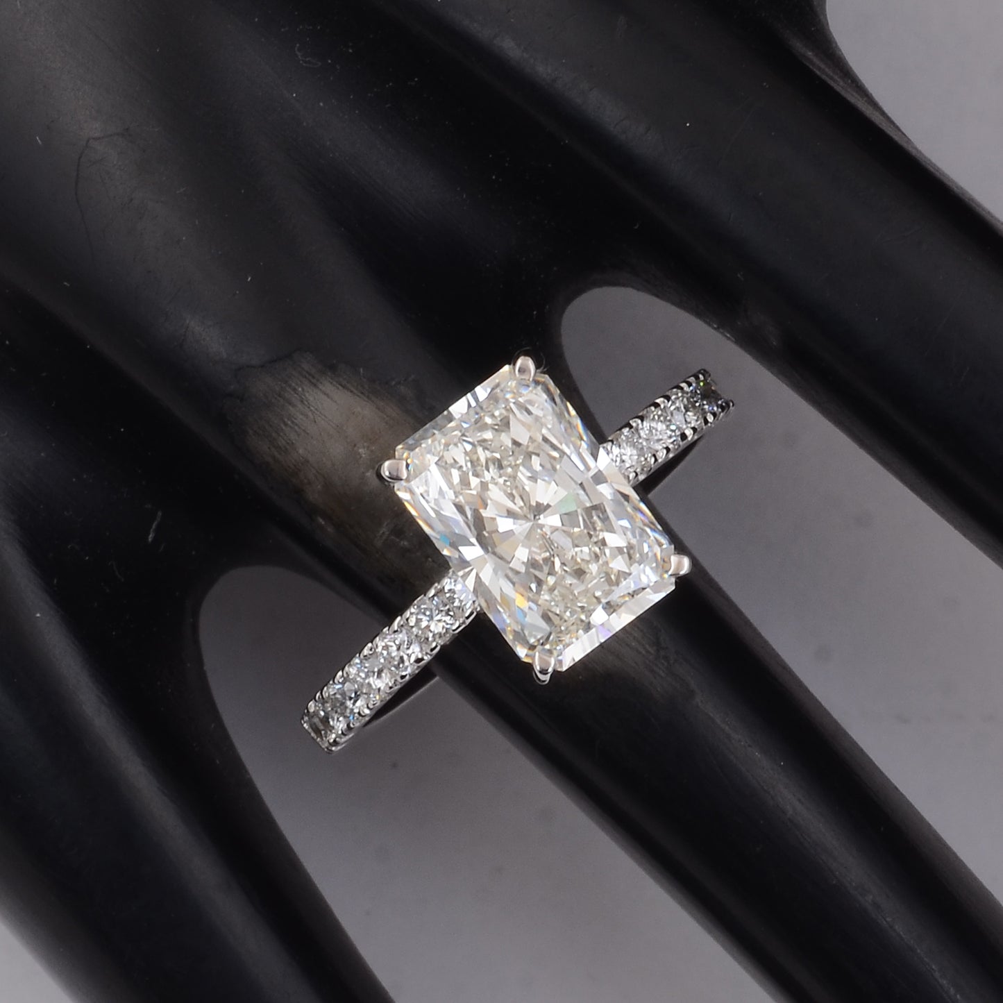 3.38 Carats Lab Grown Diamond 14K Gold Ring