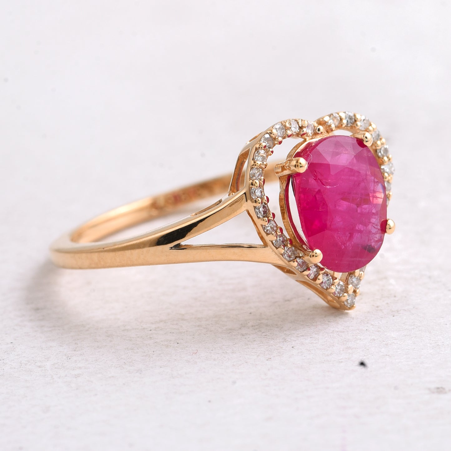 1.79 Ct Oval Mixed Cut Natural Ruby 14K Gold Ring
