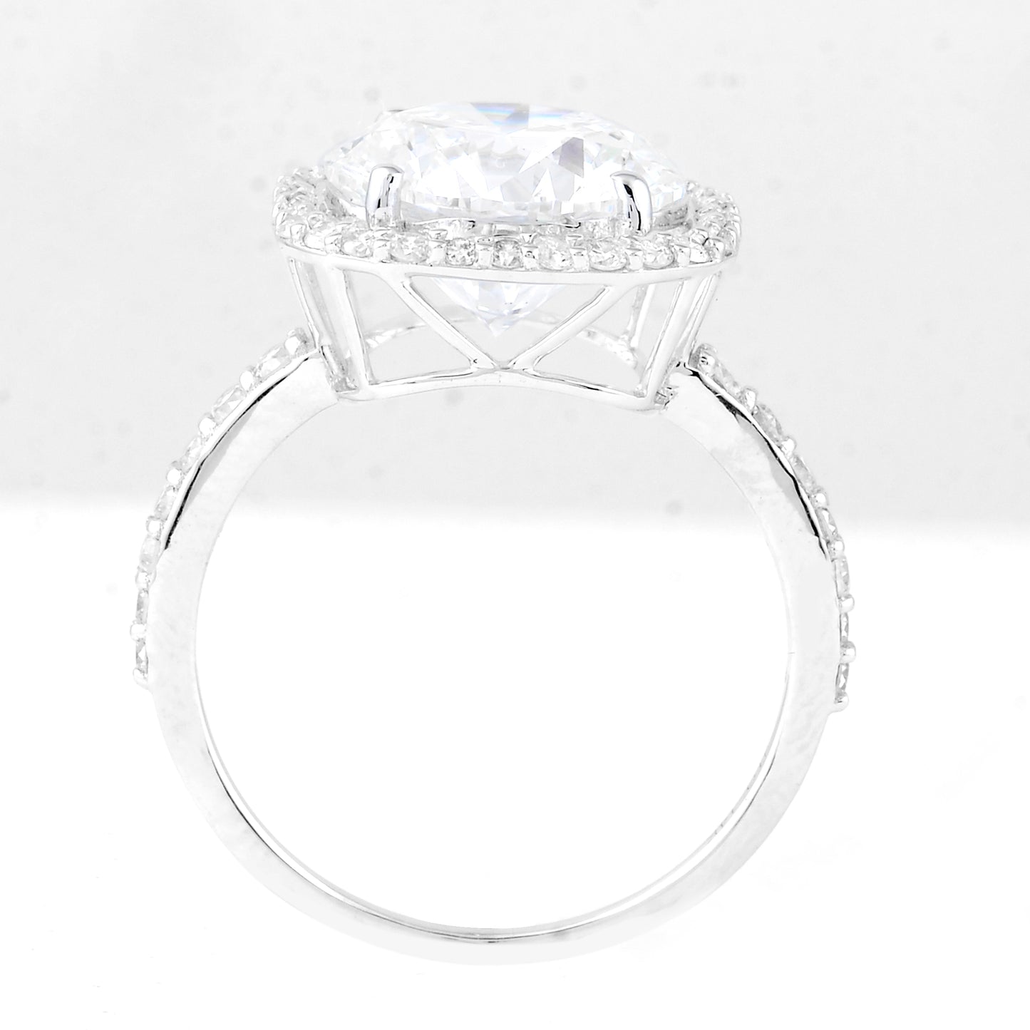 5.23 Carats Lab Grown Diamond 14K Gold Ring