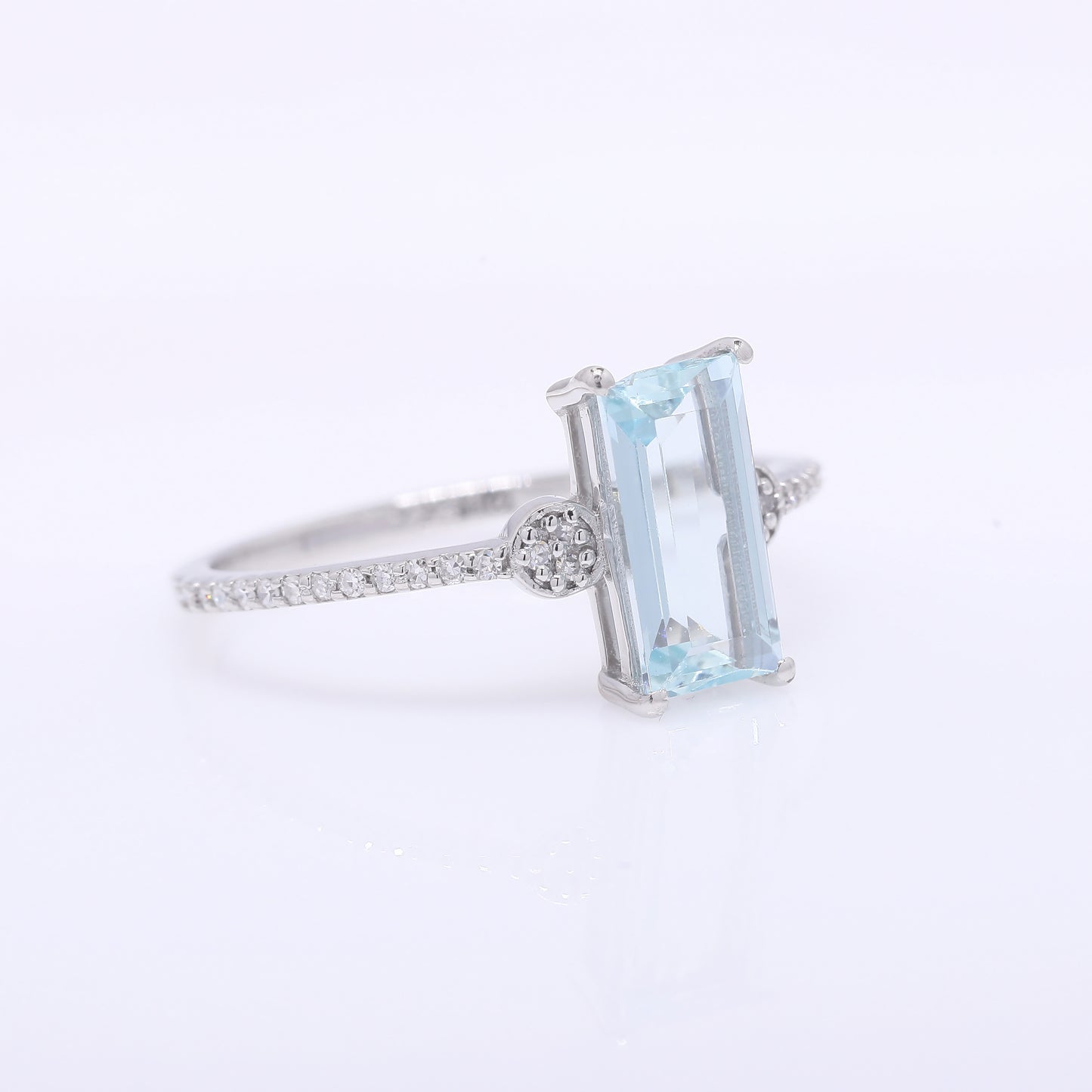 1.39 Ct Rectangle Step Cut Natural Aquamarine 950 Platinum Ring