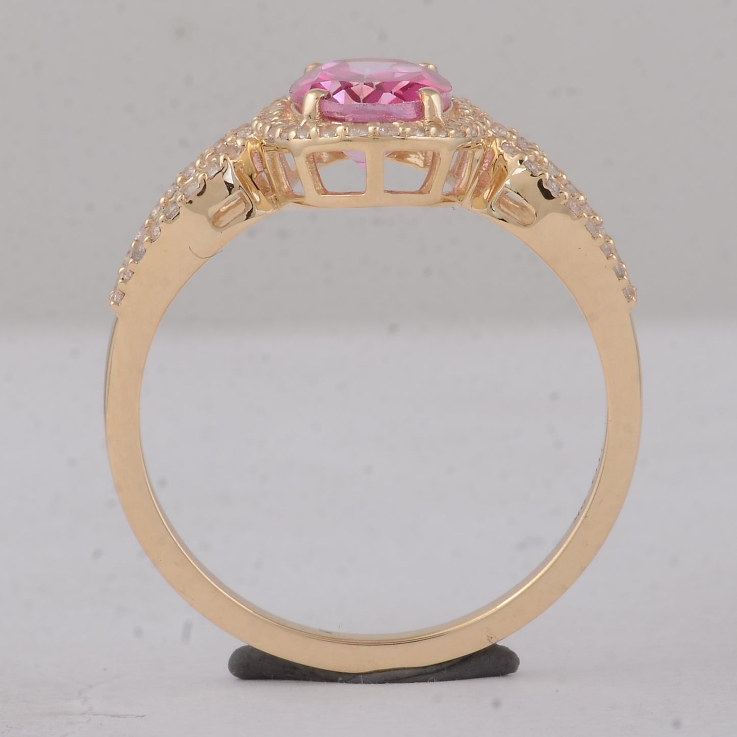1.65 Ct Oval Pink Topaz 9K Gold Ring