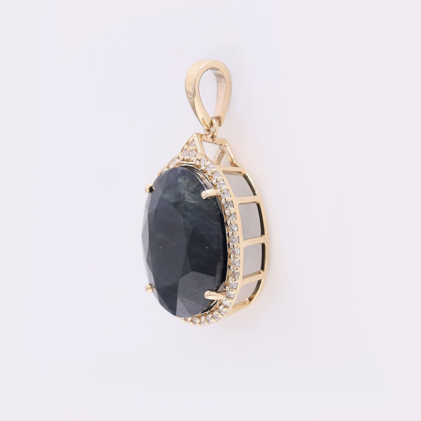 8.52 Ct Oval Mixed Cut Natural Sapphire 14K Gold Pendant