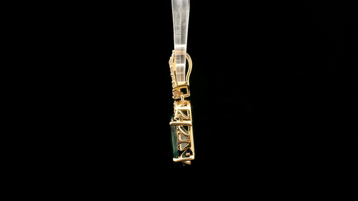 2.32 Ct Oval Mixed Cut Natural Corundum Sapphire 14K Gold Pendant