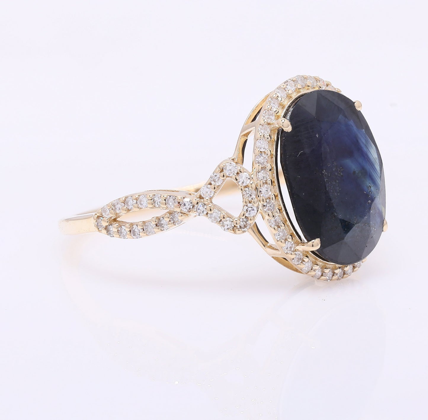 3.94 Ct Oval Mixed Cut Natural Sapphire 14K Gold Ring