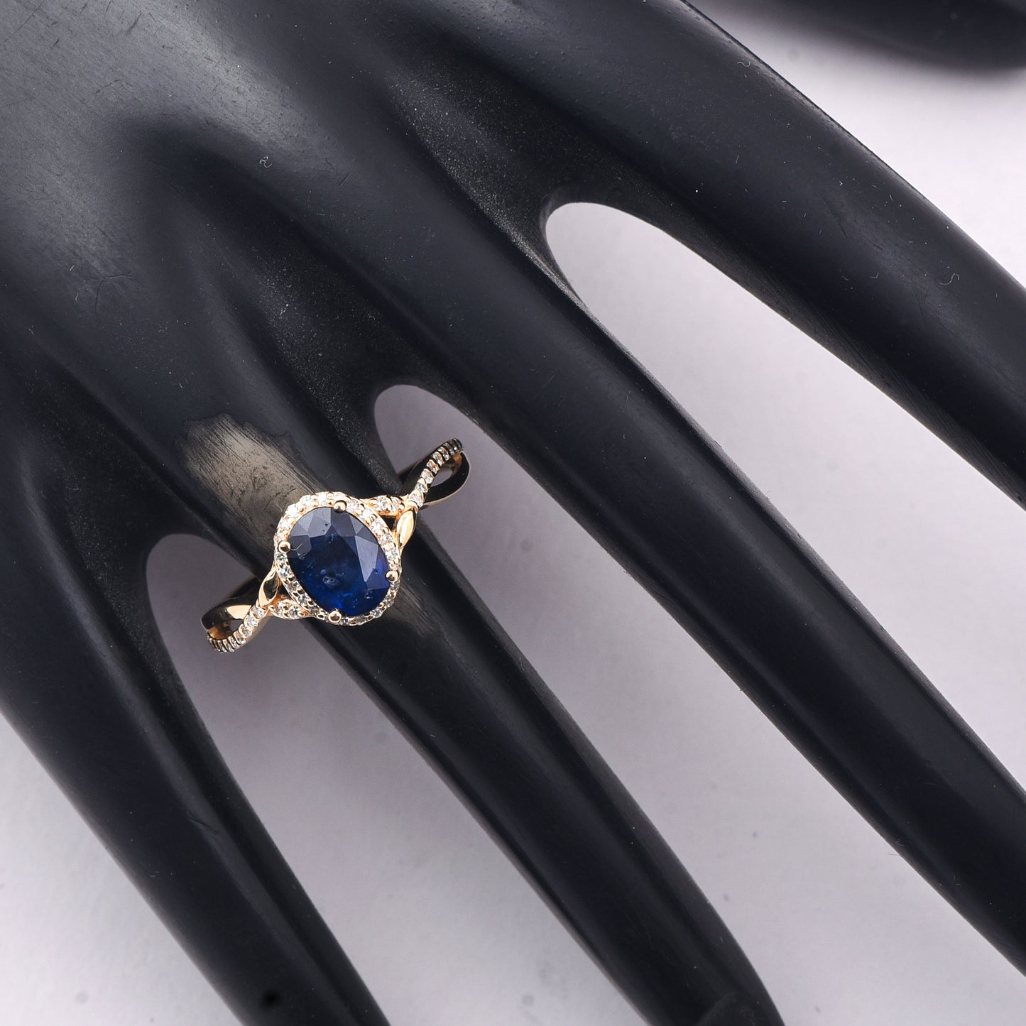 1.67 Ct Oval Mixed Cut Natural Sapphire 14K Gold Ring