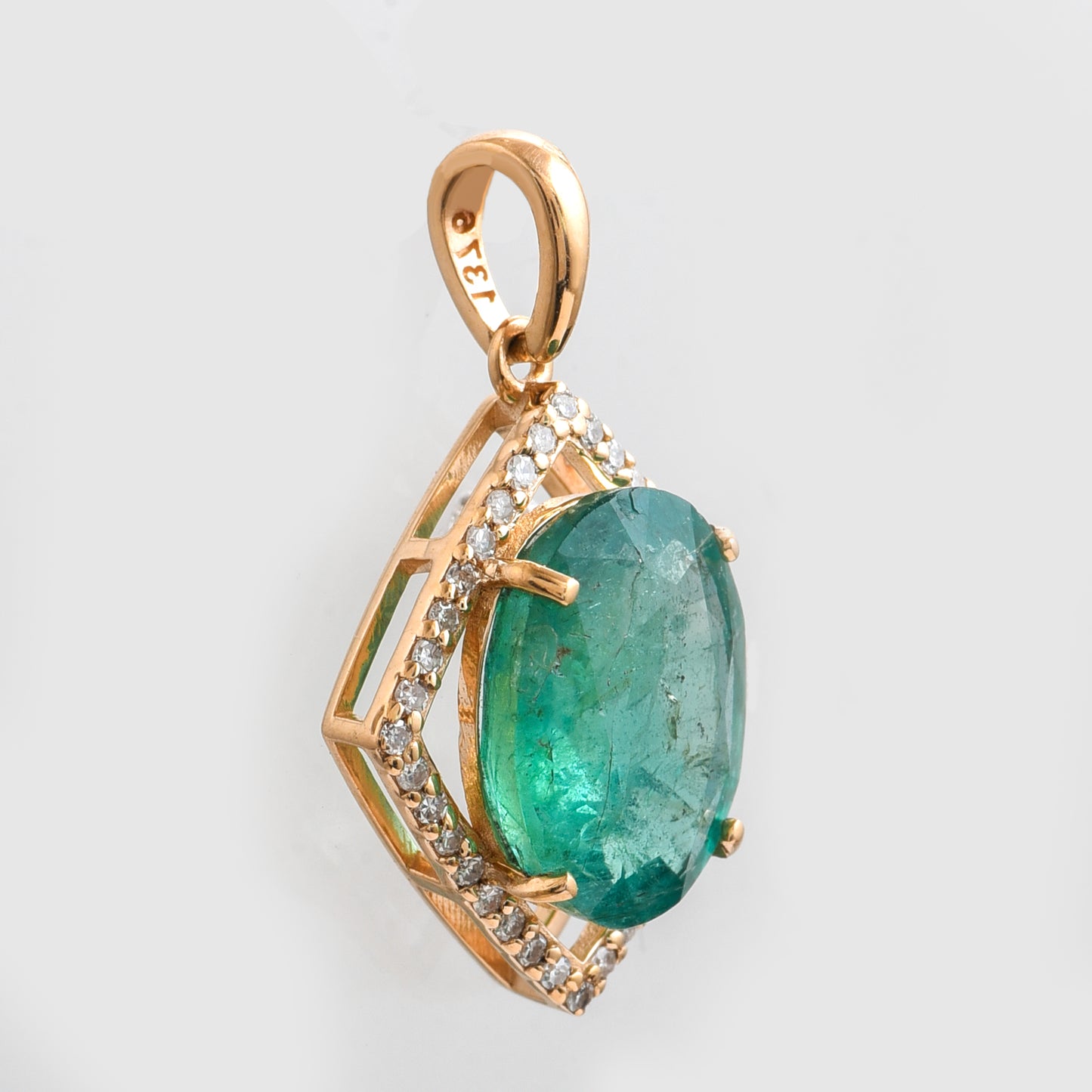 3.07 Ct Oval Mixed Cut Natural Emerald 14K Gold Pendant