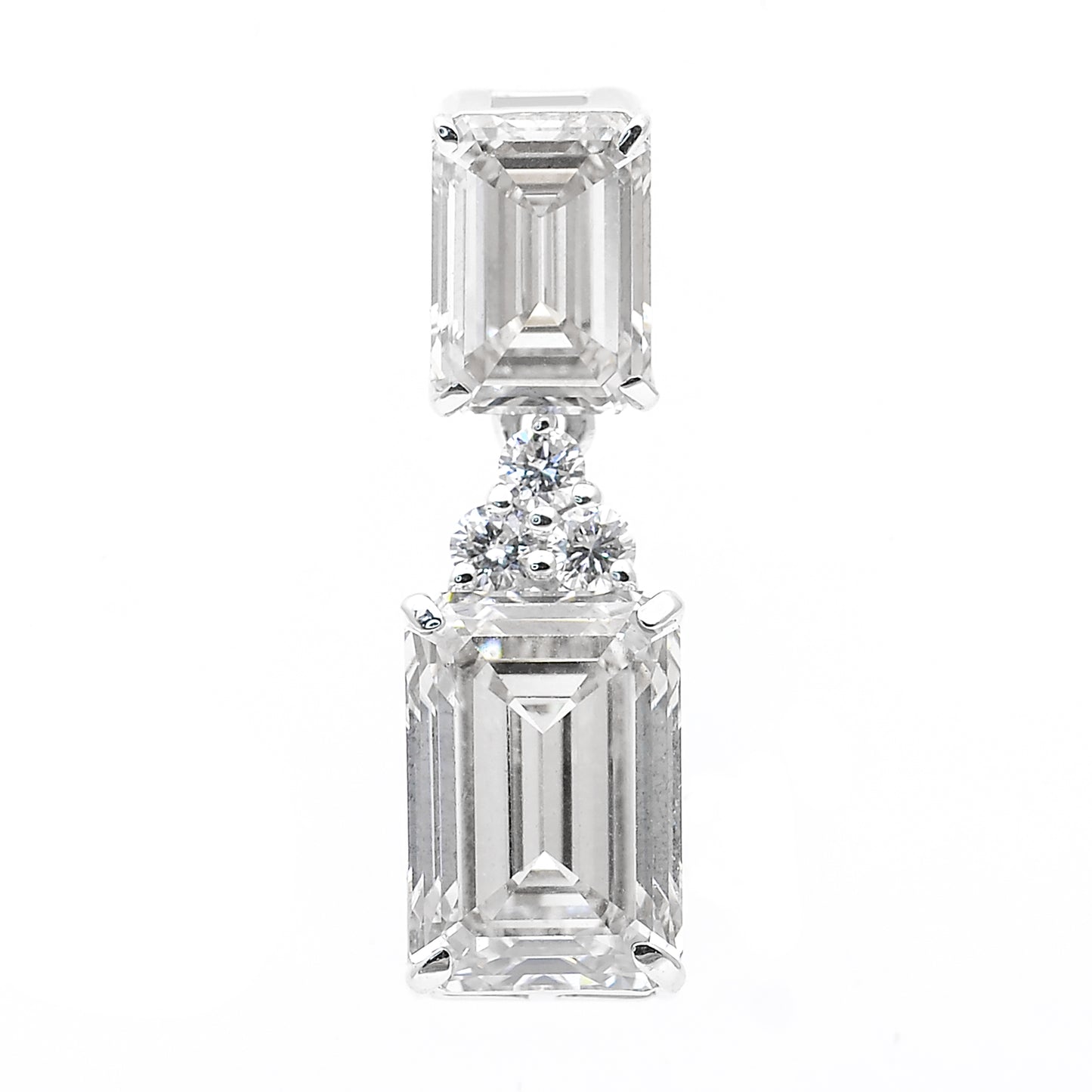 3.92 Carats Lab Grown Diamond 14K Gold Pendant