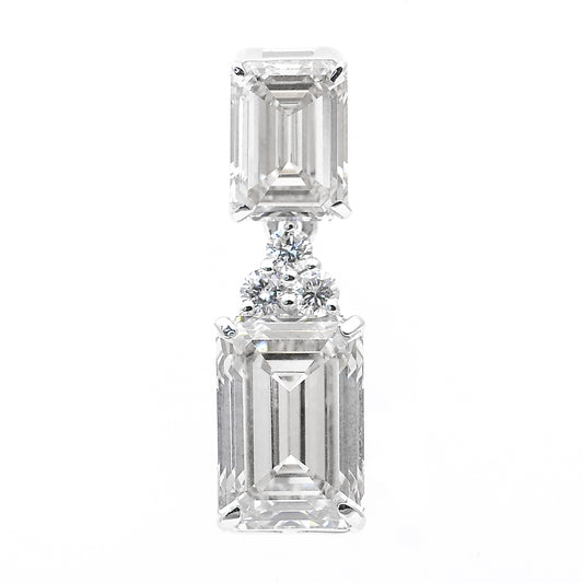 3.92 Carats Lab Grown Diamond 14K Gold Pendant