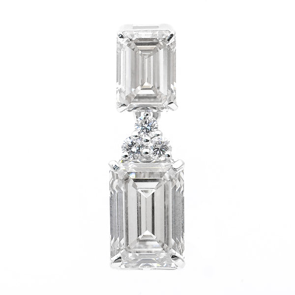 3.92 Carats Lab Grown Diamond 14K Gold Pendant