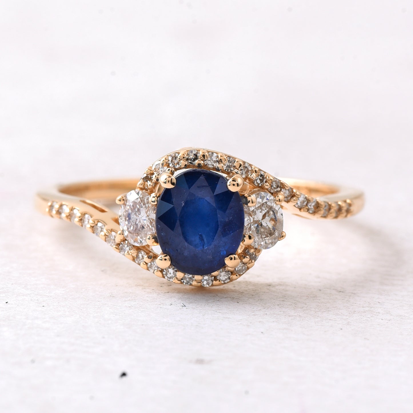 1.43 Ct Oval Mixed Cut Natural Sapphire 14K Gold Ring