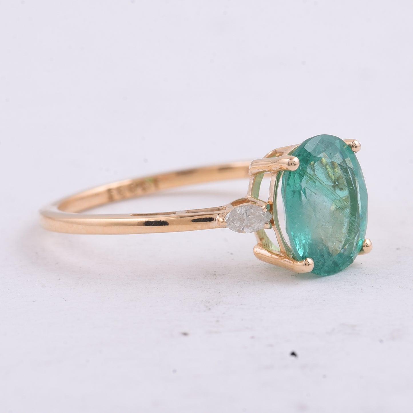 1.70 Ct Oval Natural Emerald 14K Gold Ring