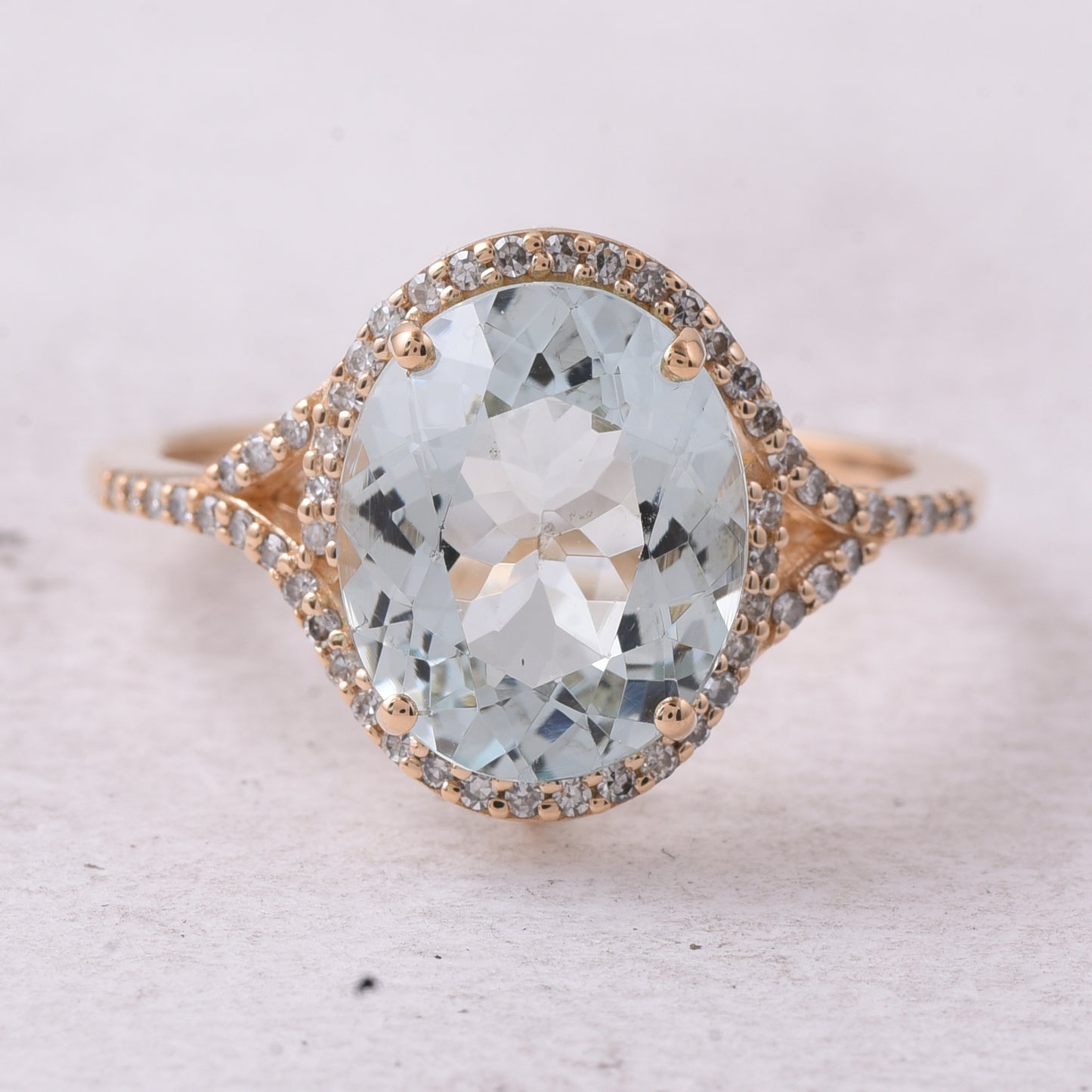 3.07 Ct Oval Mixed Cut Natural Aquamarine 14K Gold Ring