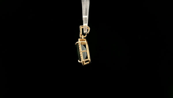 3.18 Ct Octagon Natural Sapphire 14K Gold Pendant