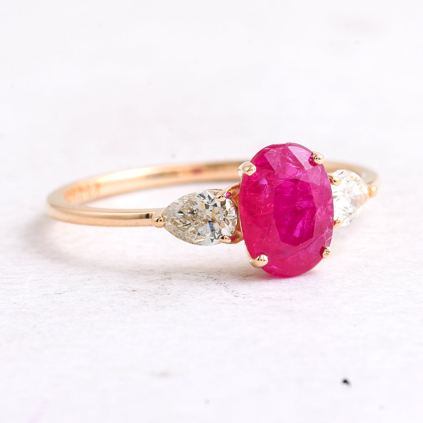 1.64 Ct Oval Mixed Cut Natural Ruby 14K Gold Ring