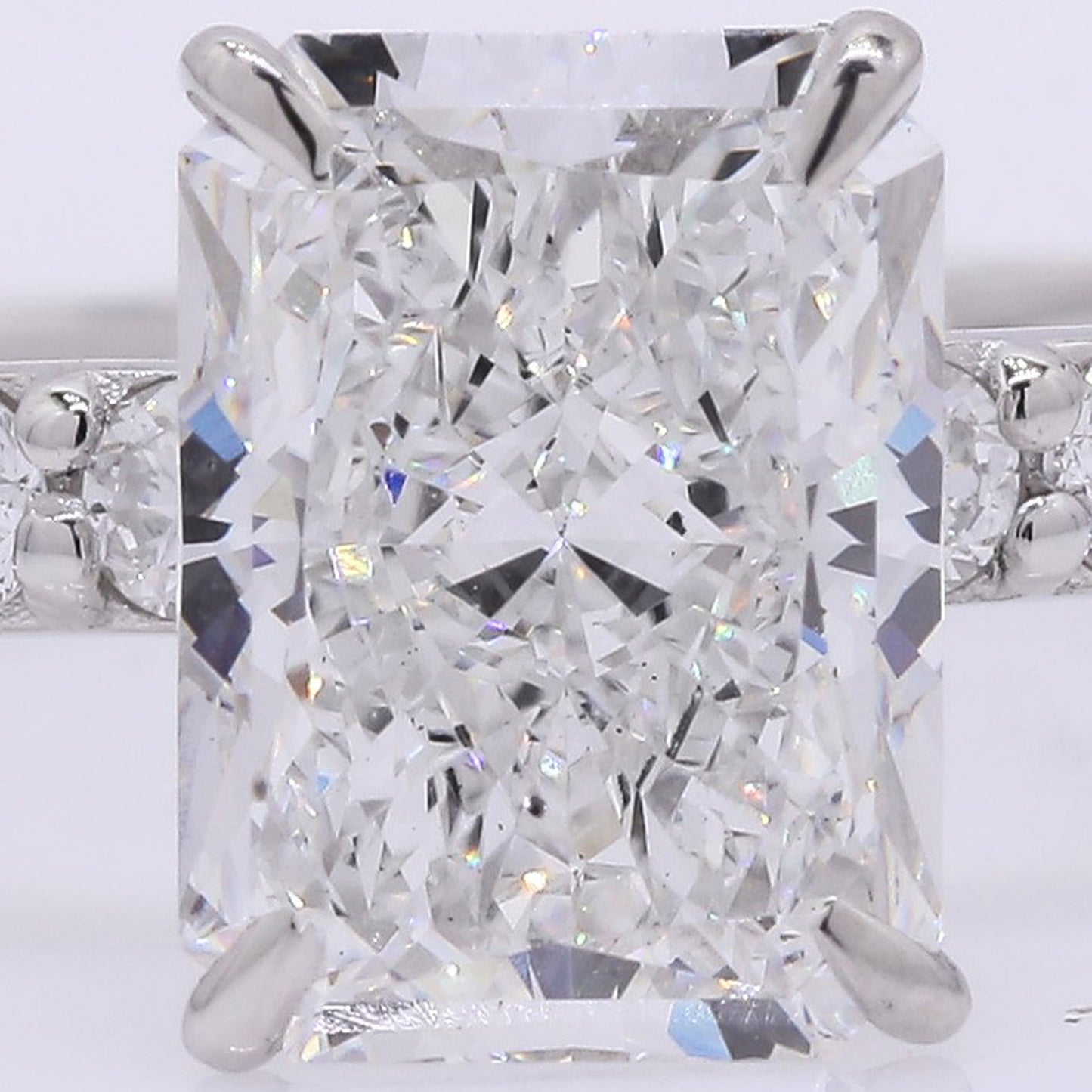2.29 Carats Lab Grown Diamond 950 Platinum Ring