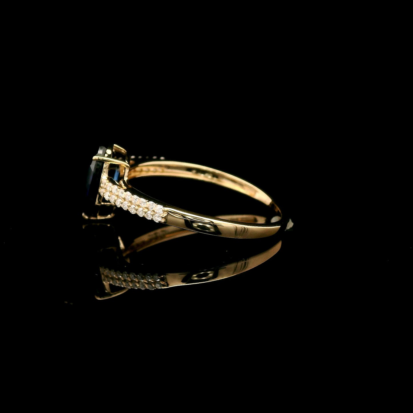 1.84 Ct Pear Mixed Cut Lab Grown Sapphire 14K Gold Ring