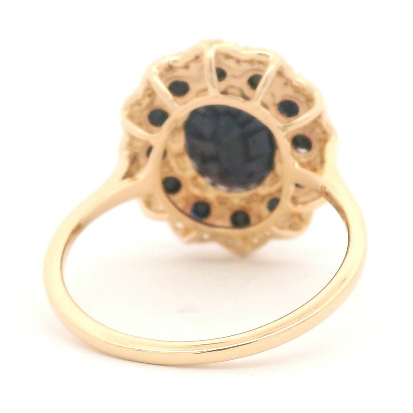 3.67 Ct Oval Sapphire 14K Gold Ring