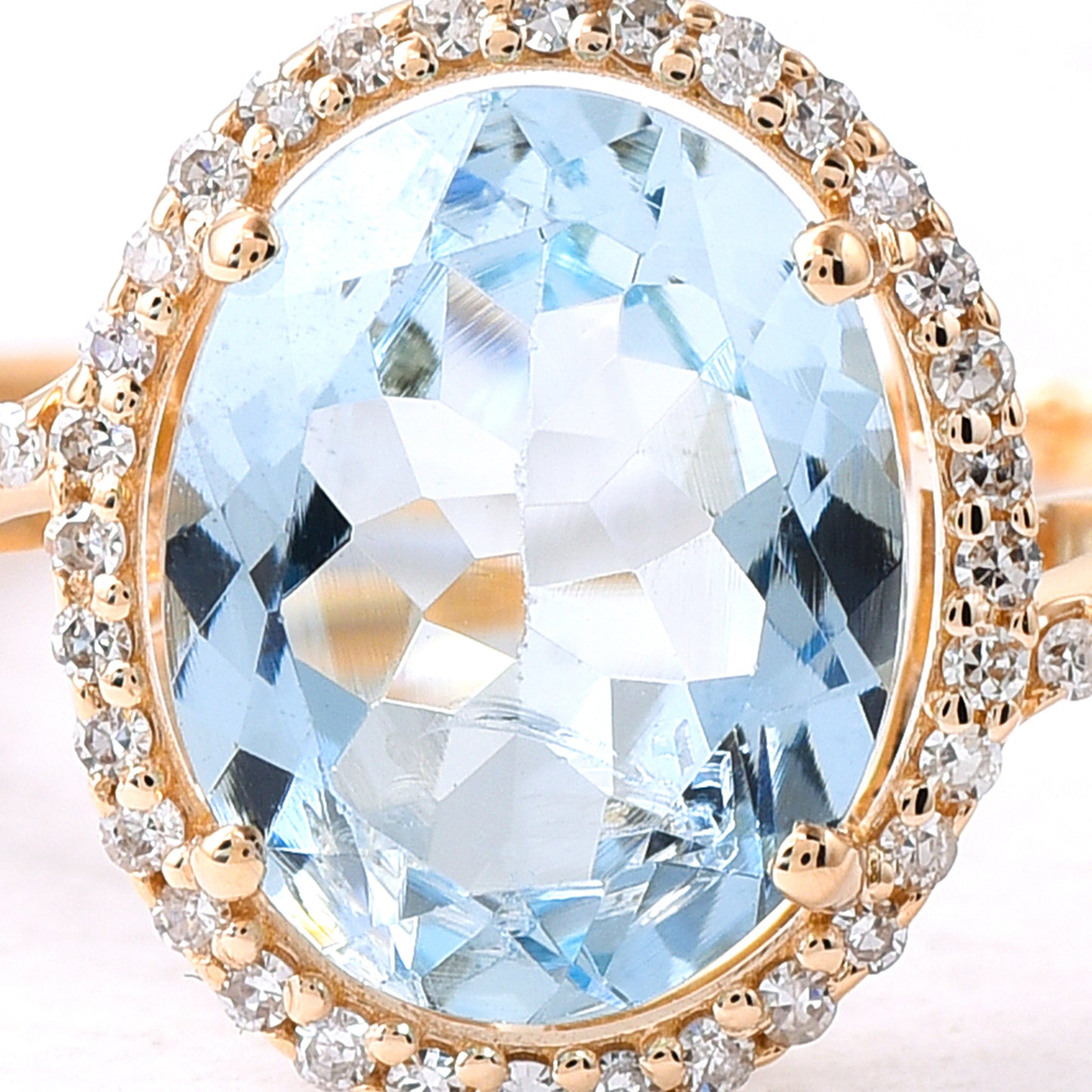2.34 Ct Oval Mixed Cut Natural Aquamarine 14K Gold Ring