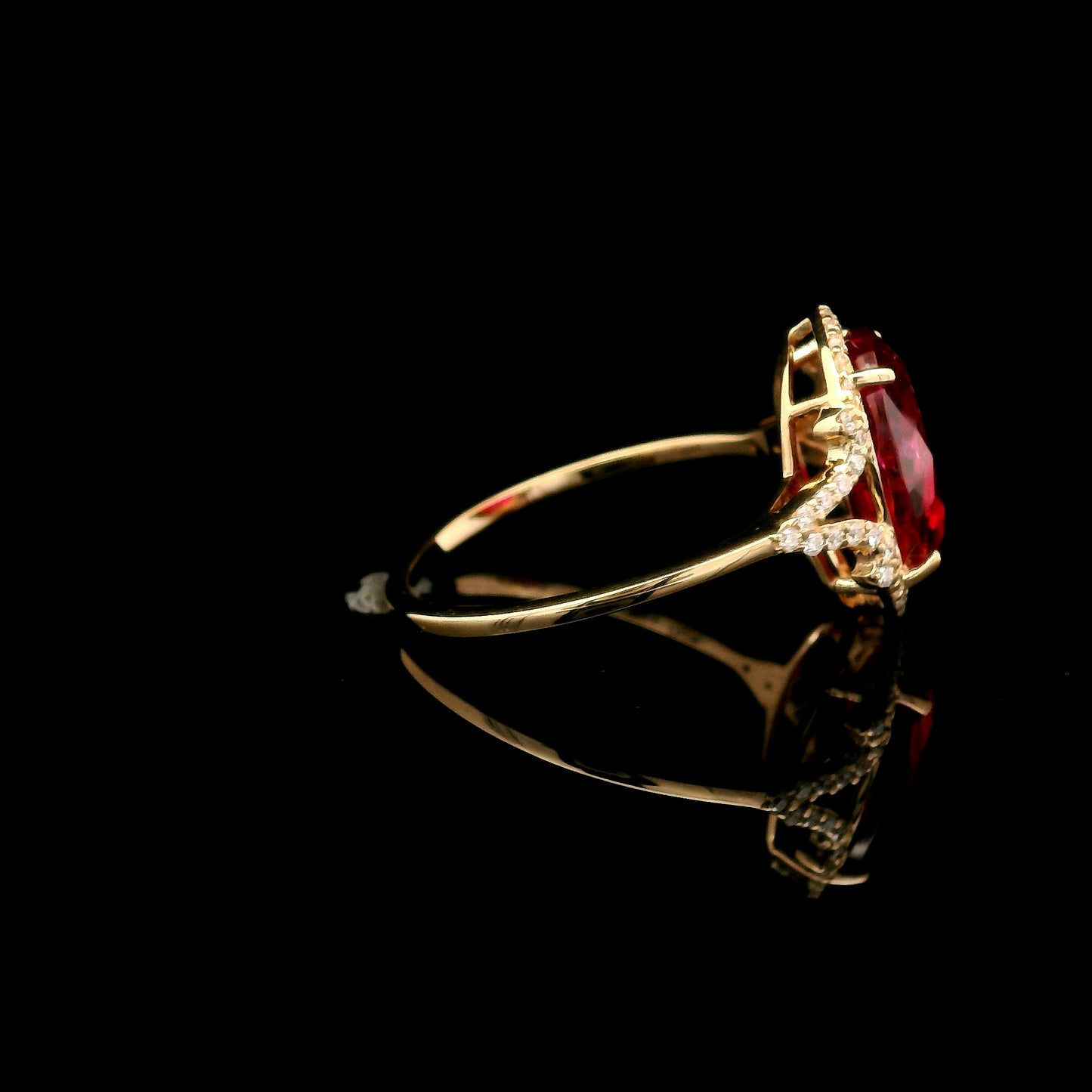3.99 Ct Oval Mixed Cut Lab Grown Ruby 14K Gold Ring