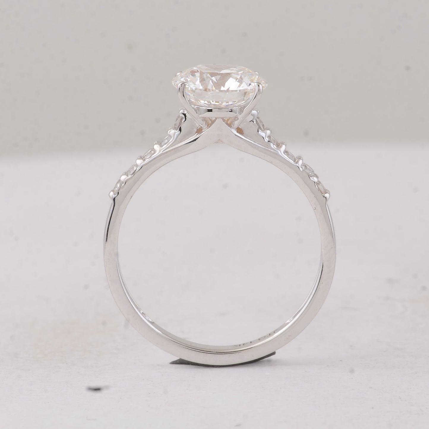 2.28 Carats Lab Grown Diamond 14K Gold Ring