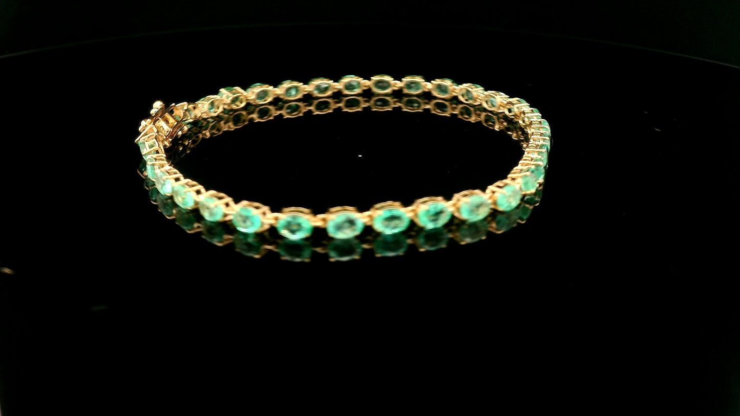 5.35 Ct Oval Emerald 14K Gold Bracelet