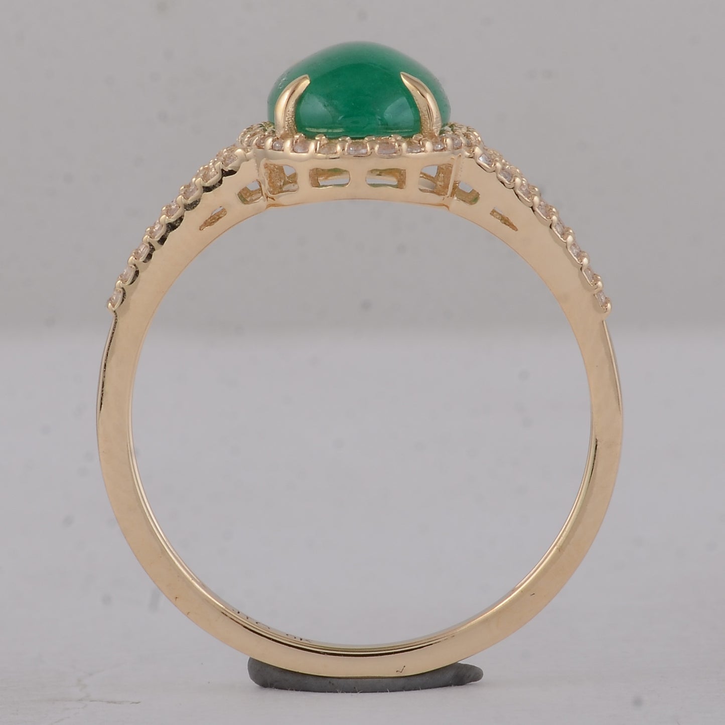 2.01 Ct Oval Emerald 9K Gold Ring