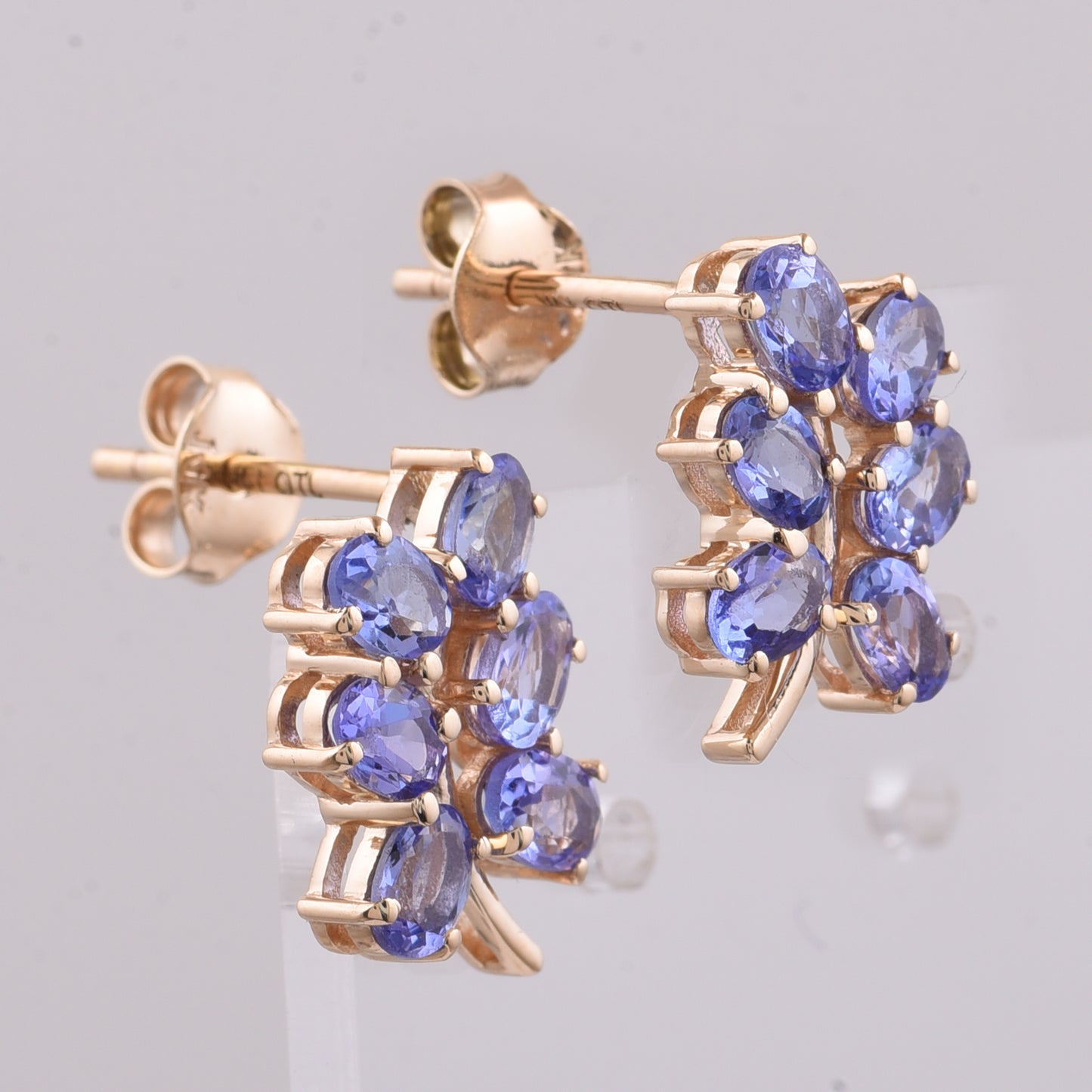 1.70 Ct Oval Natural Tanzanite 14K Gold Earrings