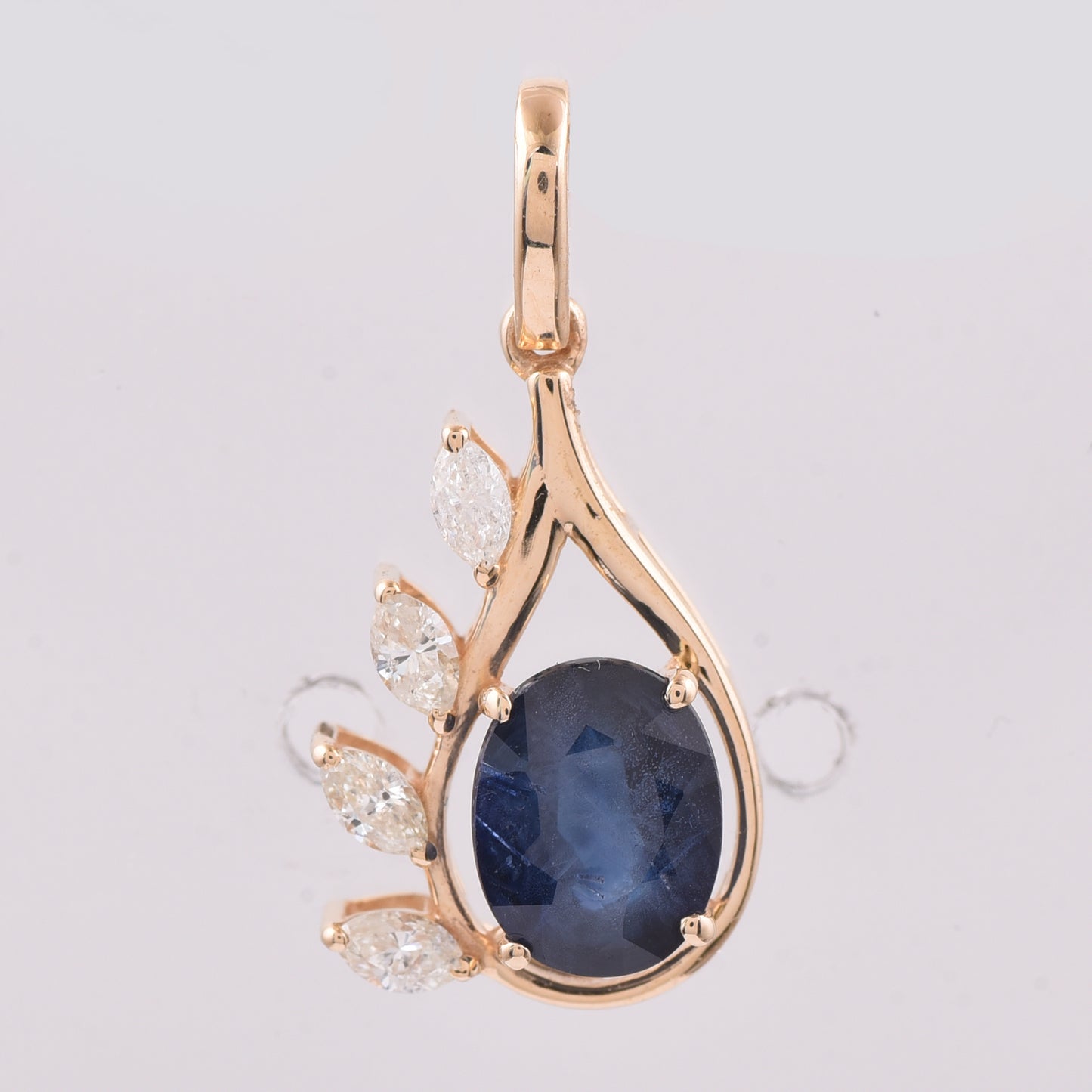 2.24 Ct Oval Natural Sapphire 14K Gold Pendant