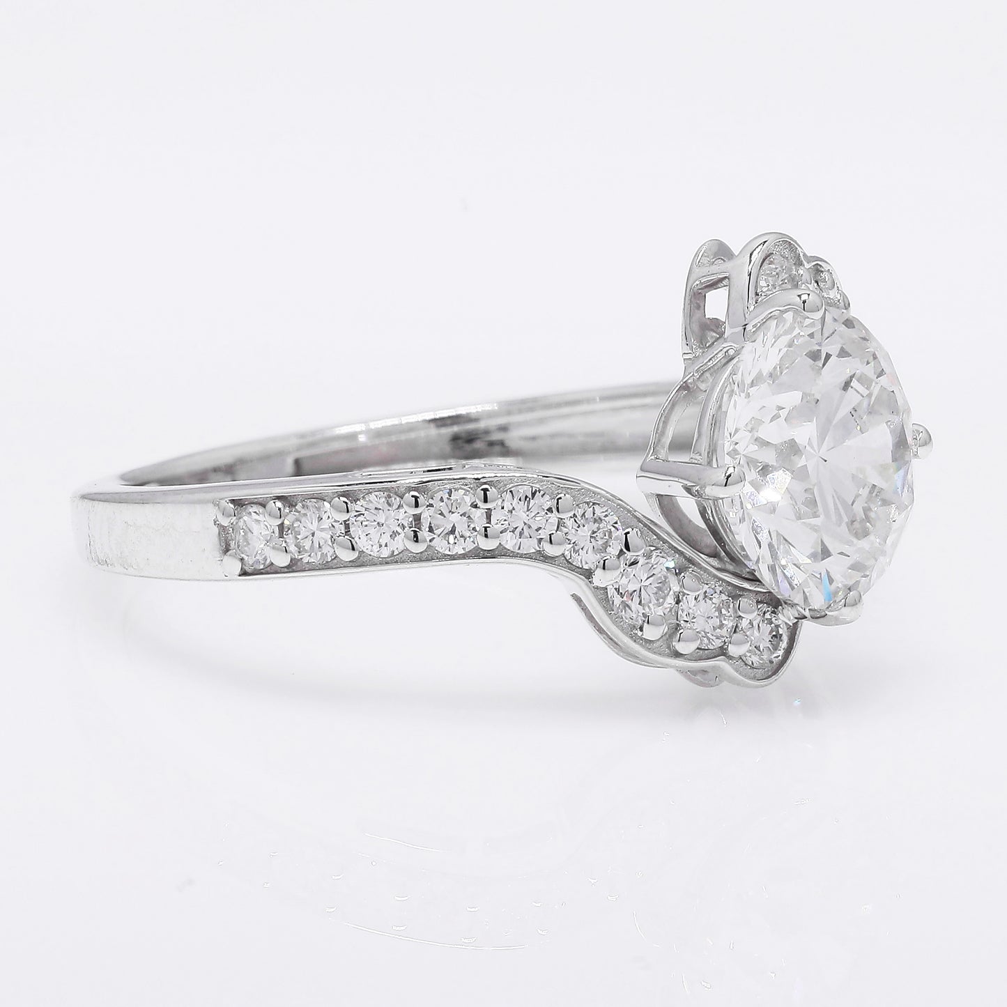 2.29 Ct Round Brilliant Lab Grown Diamond 14K Gold Ring