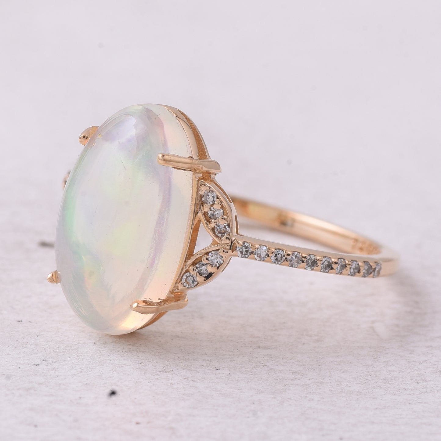 2.52 Ct Oval Cabochon Cut Natural Opal 14K Gold Ring