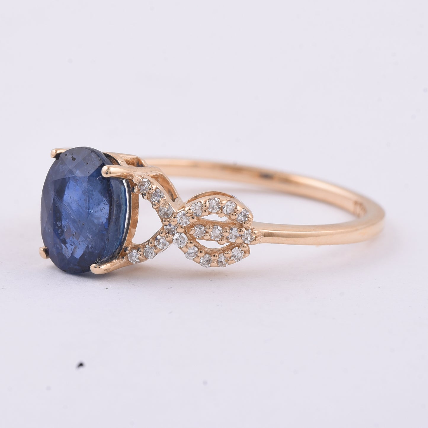 2.11 Ct Oval Natural Sapphire 14K Gold Ring