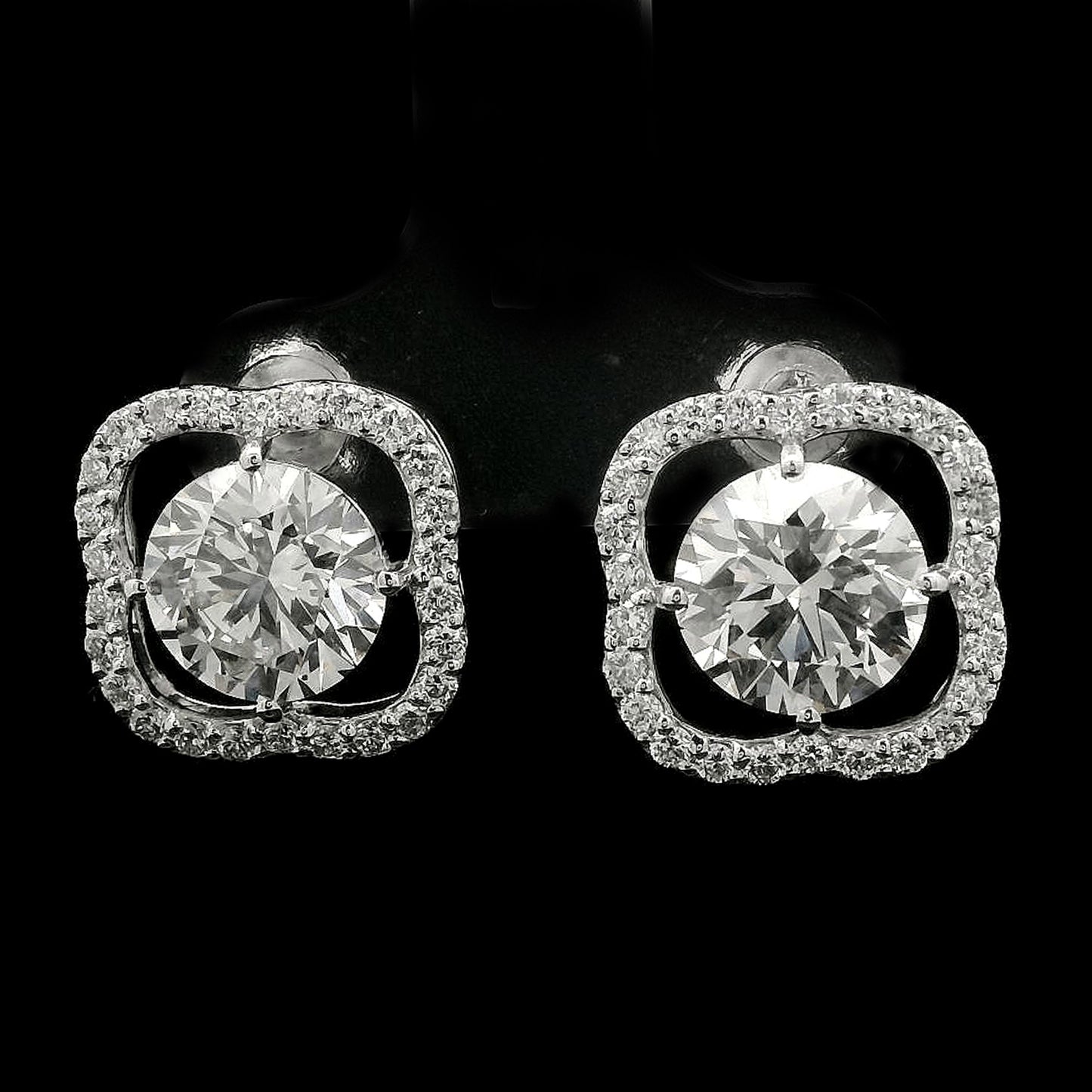 4.69 Carats Lab Grown Diamond 14K Gold Earrings