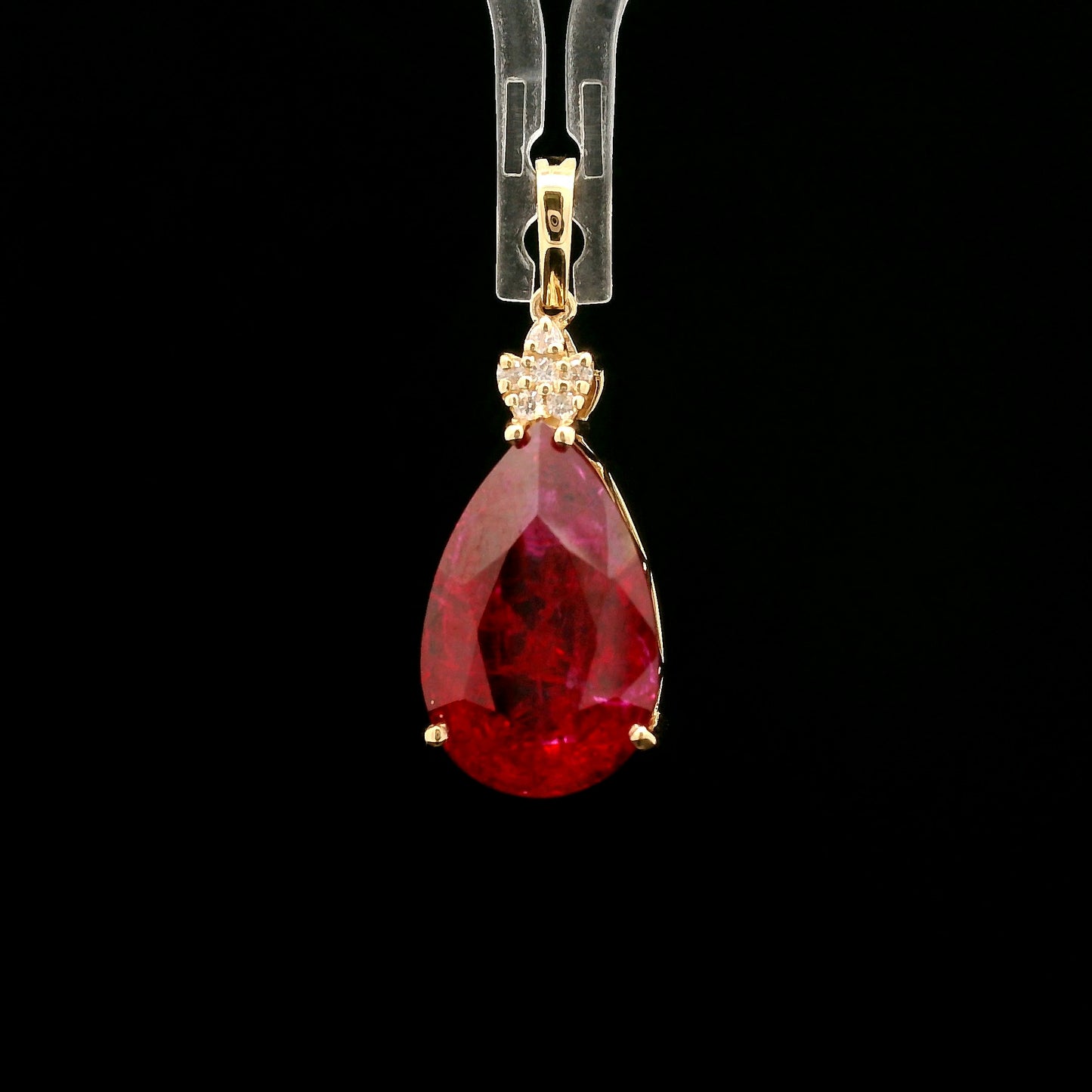 8.26 Ct Pear Mixed Cut Lab Grown Ruby 14K Gold Pendant