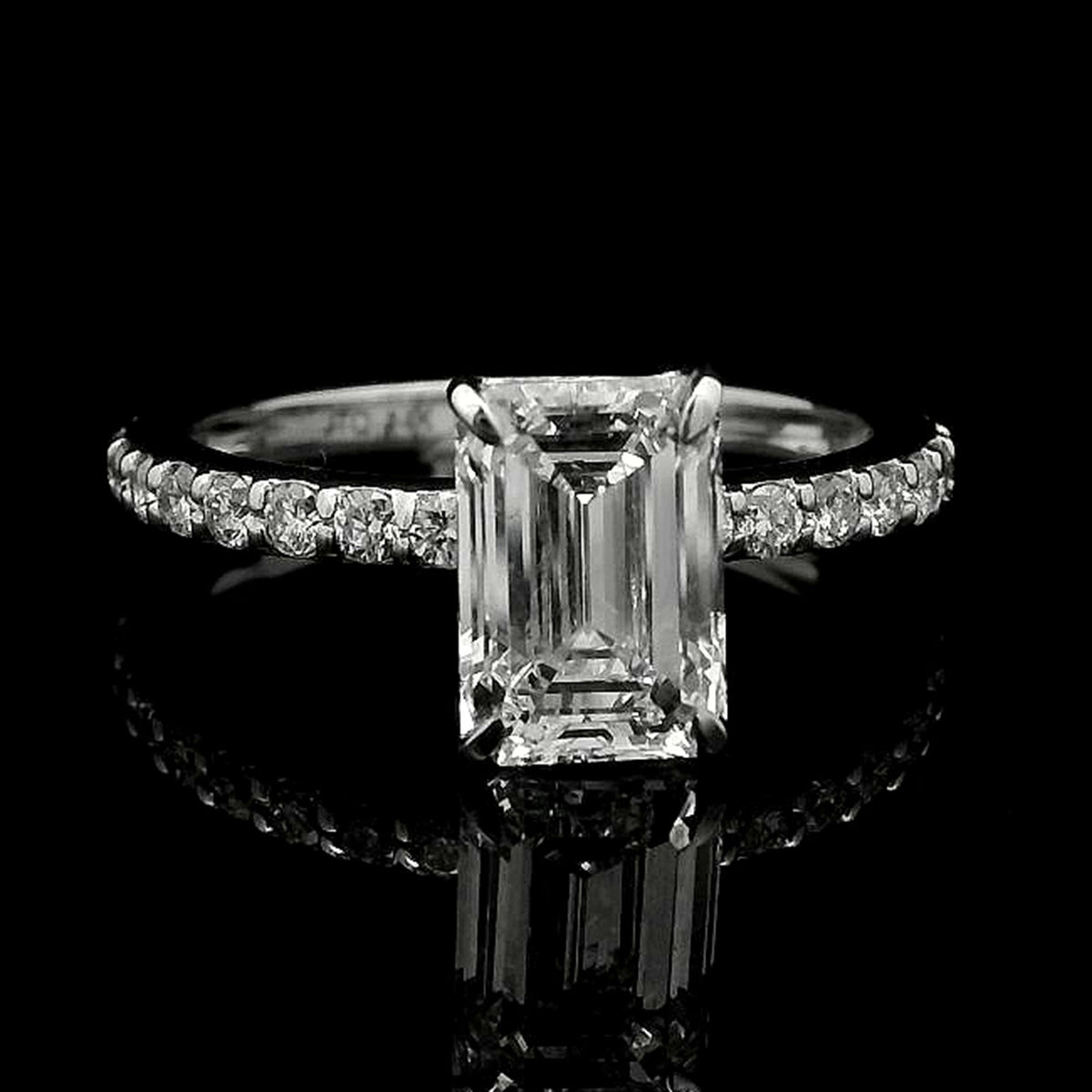 2.31 Carats Lab Grown Diamond 14K Gold Ring