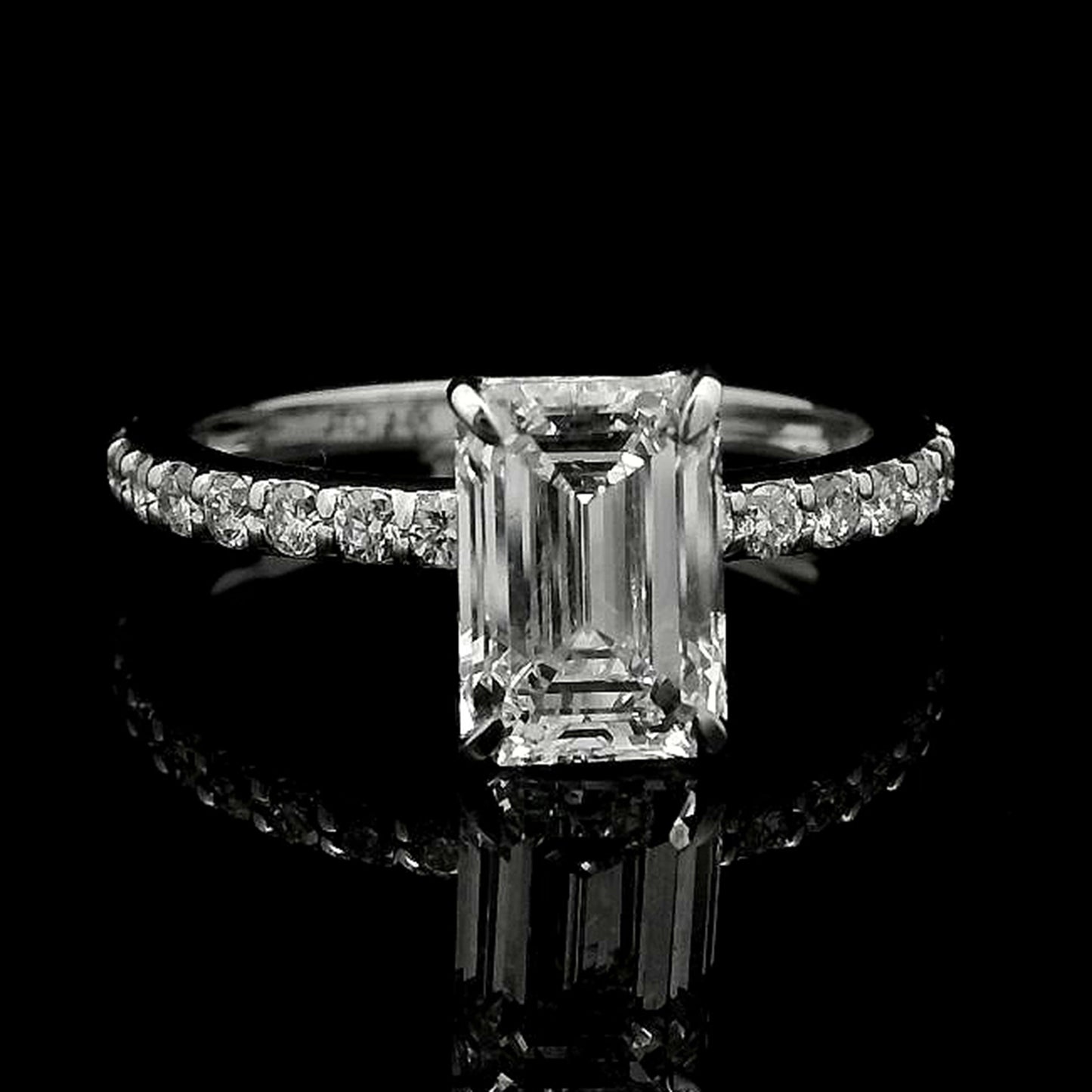 2.31 Carats Lab Grown Diamond 14K Gold Ring