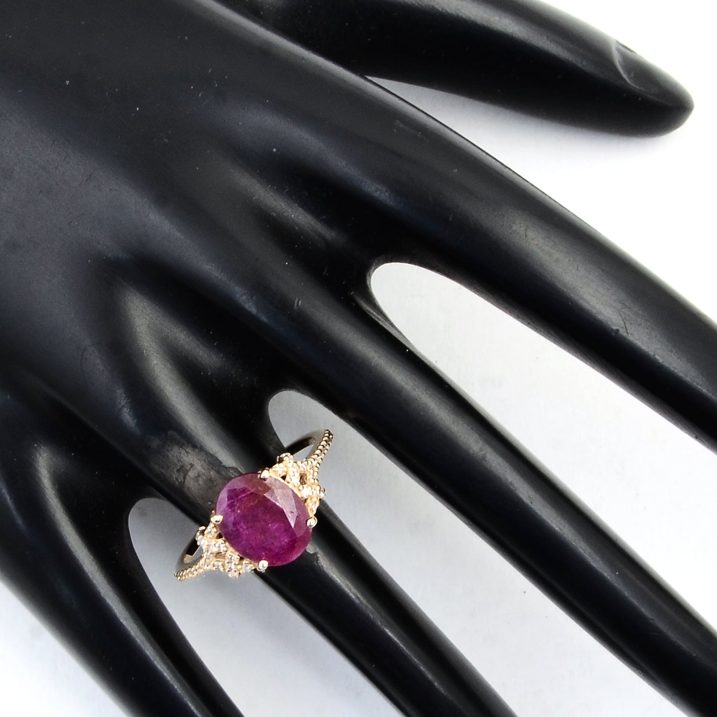 2.70 Ct Oval Mixed Cut Natural Corundum Ruby 14K Gold Ring