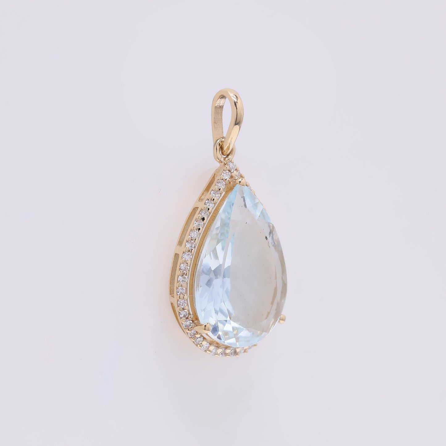 3.84 Ct Pear Mixed Cut Natural Aquamarine 14K Gold Pendant