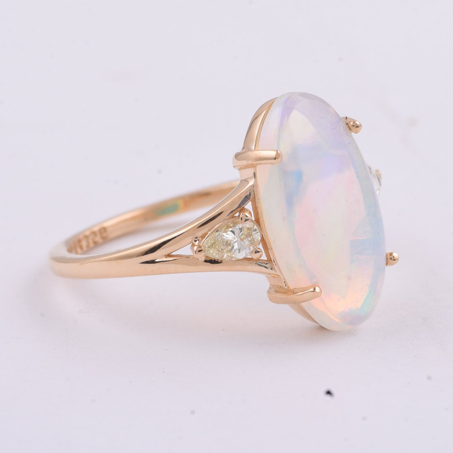 2.19 Ct Oval Cabochon Cut Natural Opal 14K Gold Ring