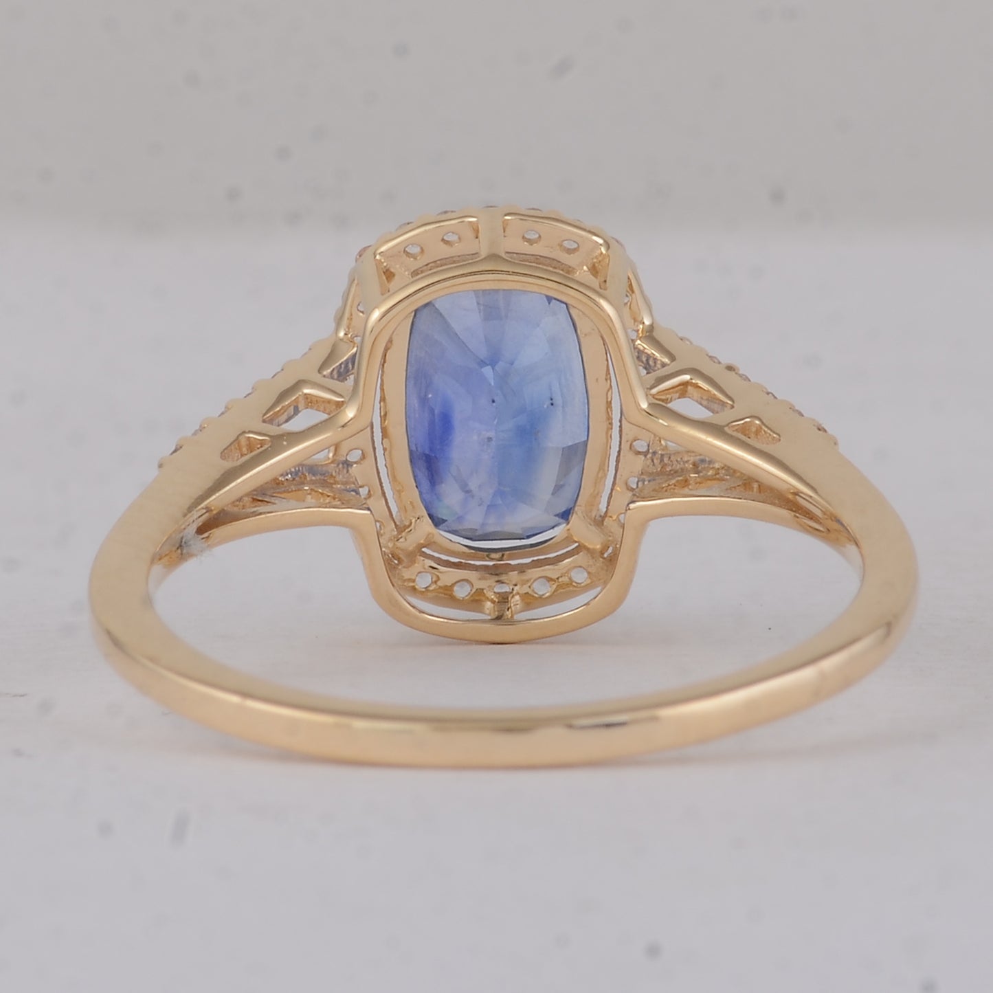 2.23 Ct Cushion Sapphire 9K Gold Ring