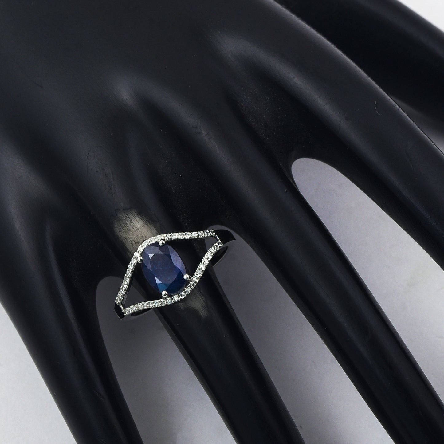 1.78 Ct Oval Mixed Cut Natural Sapphire 950 Platinum Ring