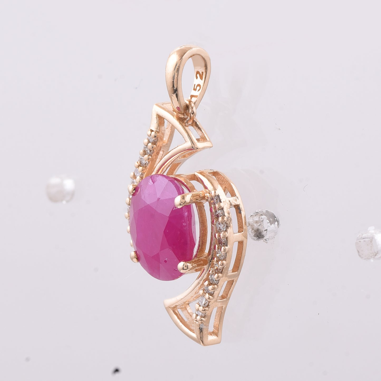2.80 Ct Oval Natural Ruby 14K Gold Pendant