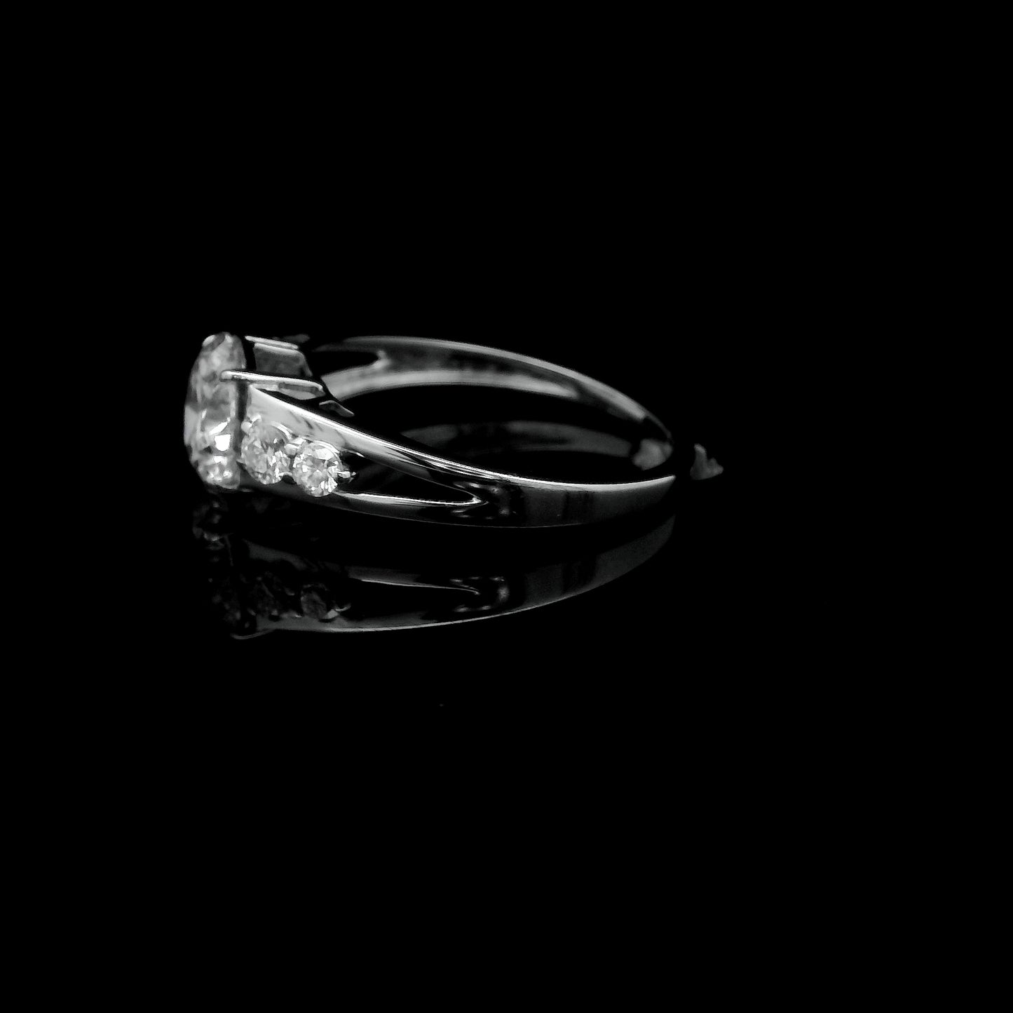 1.72 Ct Round Lab Grown Diamond 14K Gold Ring