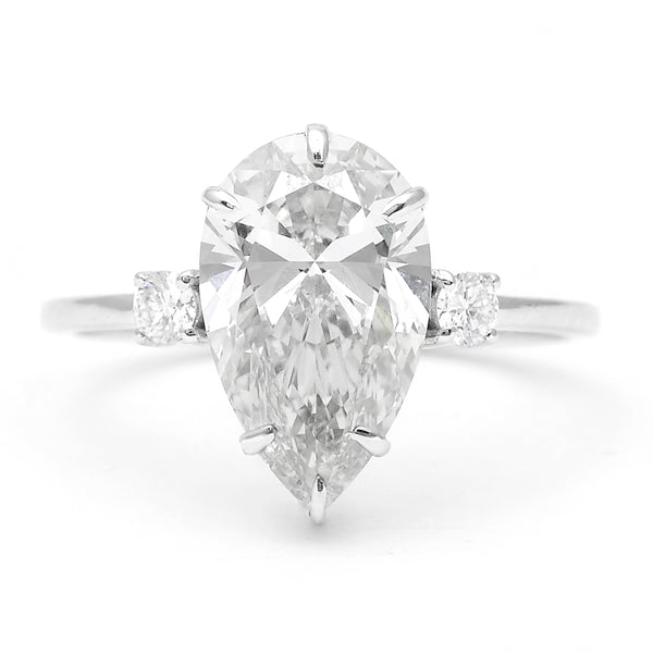 3.13 Carats Lab Grown Diamond 14K Gold Ring