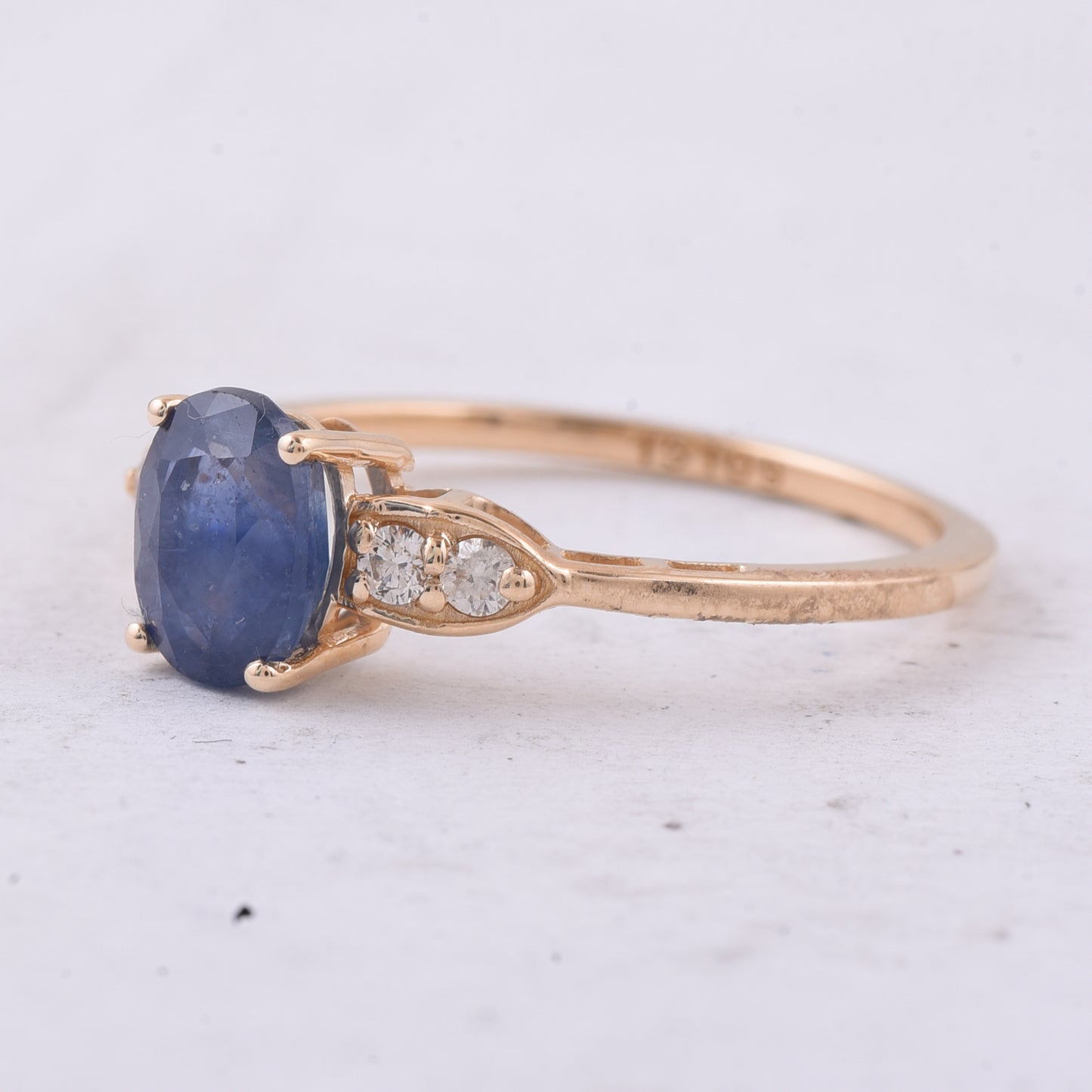 1.46 Ct Oval Natural Sapphire 14K Gold Ring