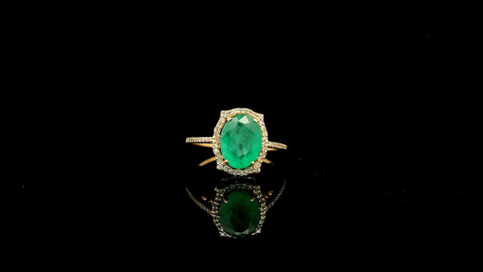 2.48 Ct Oval Natural Emerald 14K Gold Ring