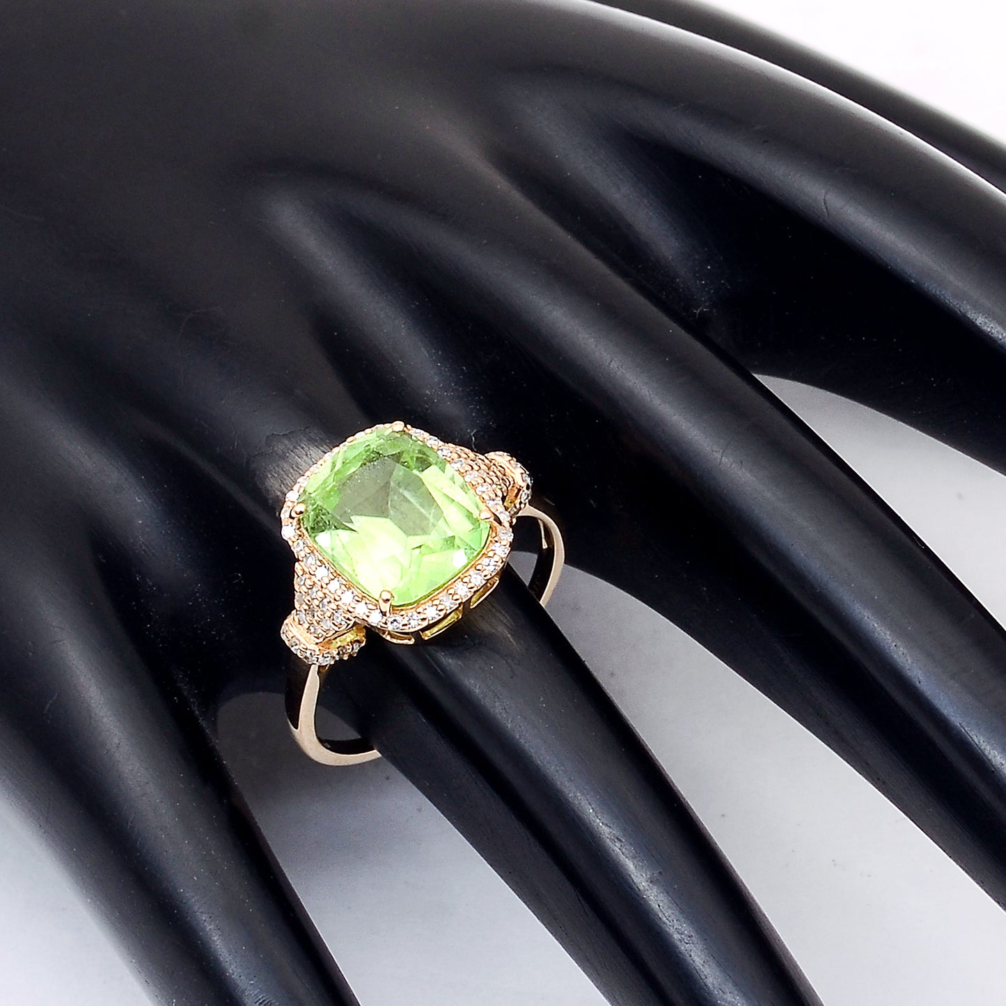 4.05 Ct Cushion Natural Eridot 14K Gold Ring